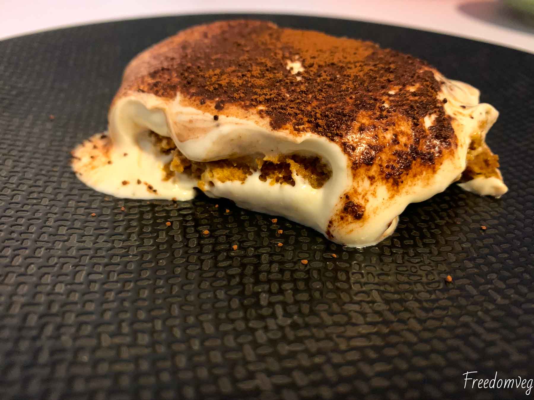 Tiramisù vegano con tofu vellutato